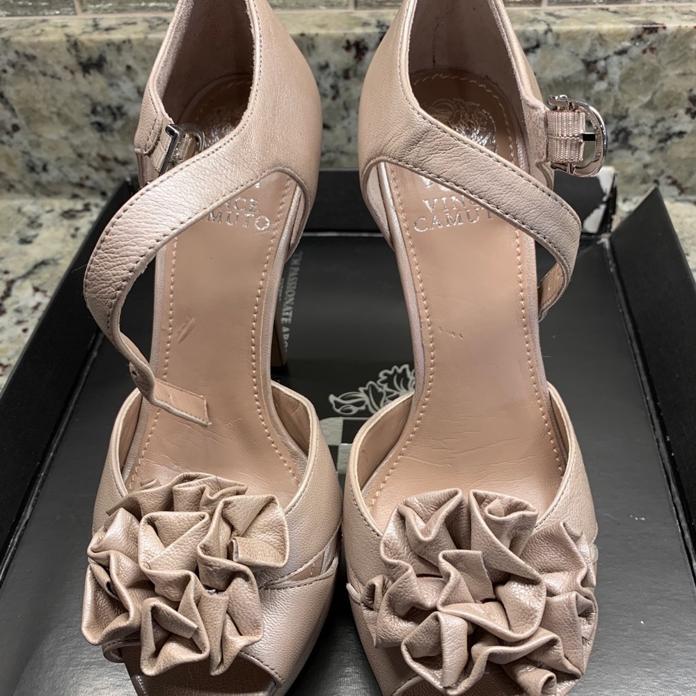 Vince Camuto - Marble Opera NWT